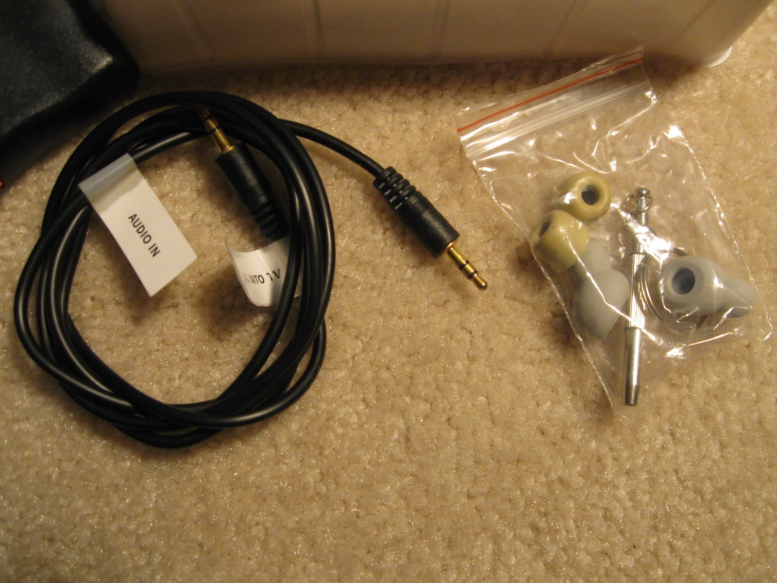 AudioRange Solo Pack ITE-1000 Wireless In-Ear TV Headphones 100 ft Range