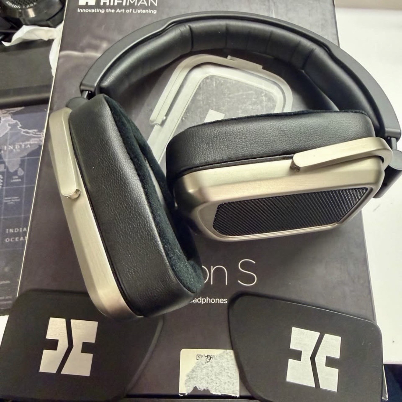 HIFIMAN Edition S Over-Ear Headphones Black/Silver 3.5mm Replaceable Pads