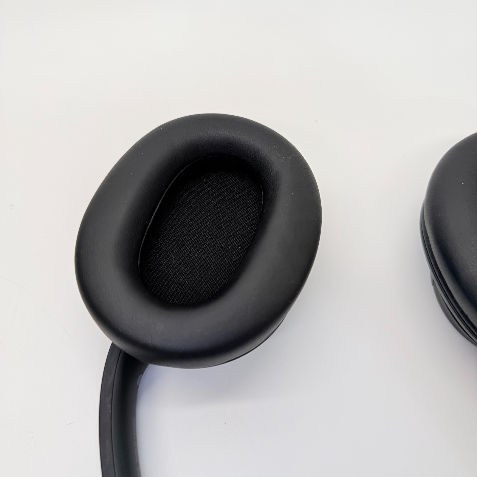 Sony WH-CH720N/B Noise Canceling Wireless Headphones WHCH720N – Black