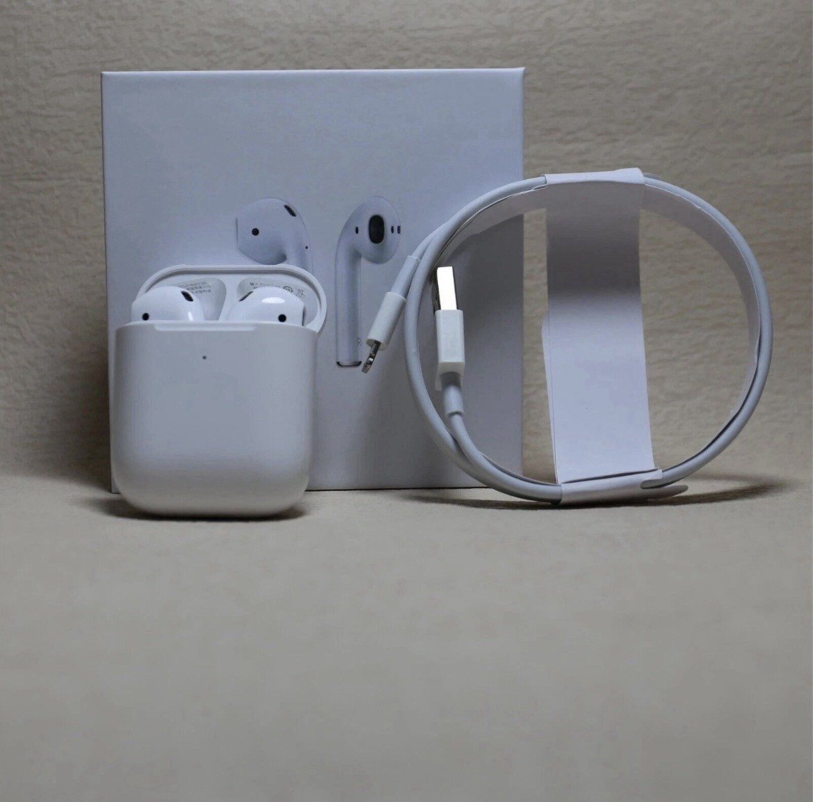 Apple AirPods Bluetooth Wireless In-Ear Earbuds Built-In Mic Charging Case