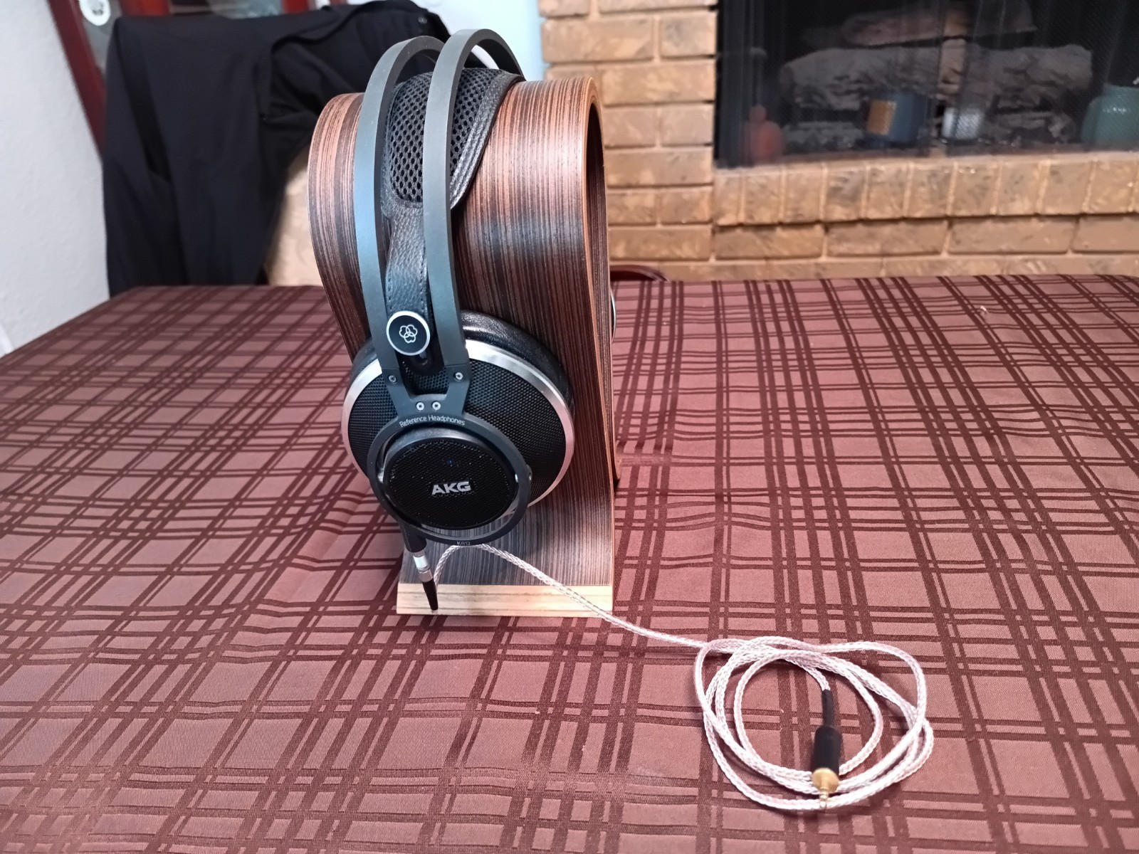 AKG By HARMAN K812 Superior Reference Headphones