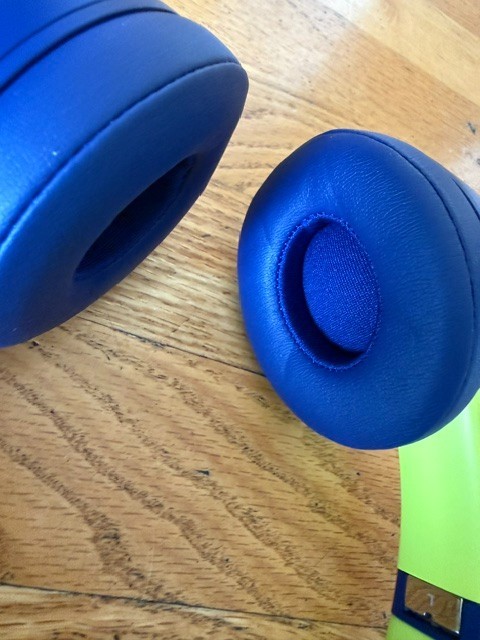 Beats Solo3 Wireless Club Navy Headphones Case Cables Never Used