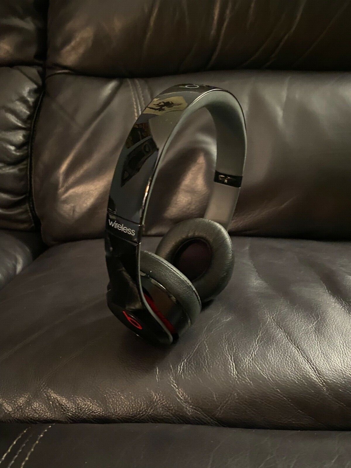 Beats by Dr. Dre Solo2 Wireless Over the Ear Headphones – Black and Red (W/box)