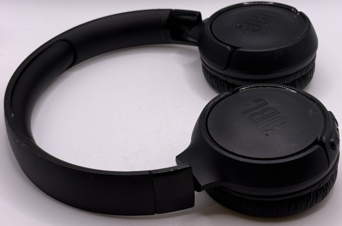 JBL Tune 520BT Wireless On-Ear Bluetooth Headphones Black