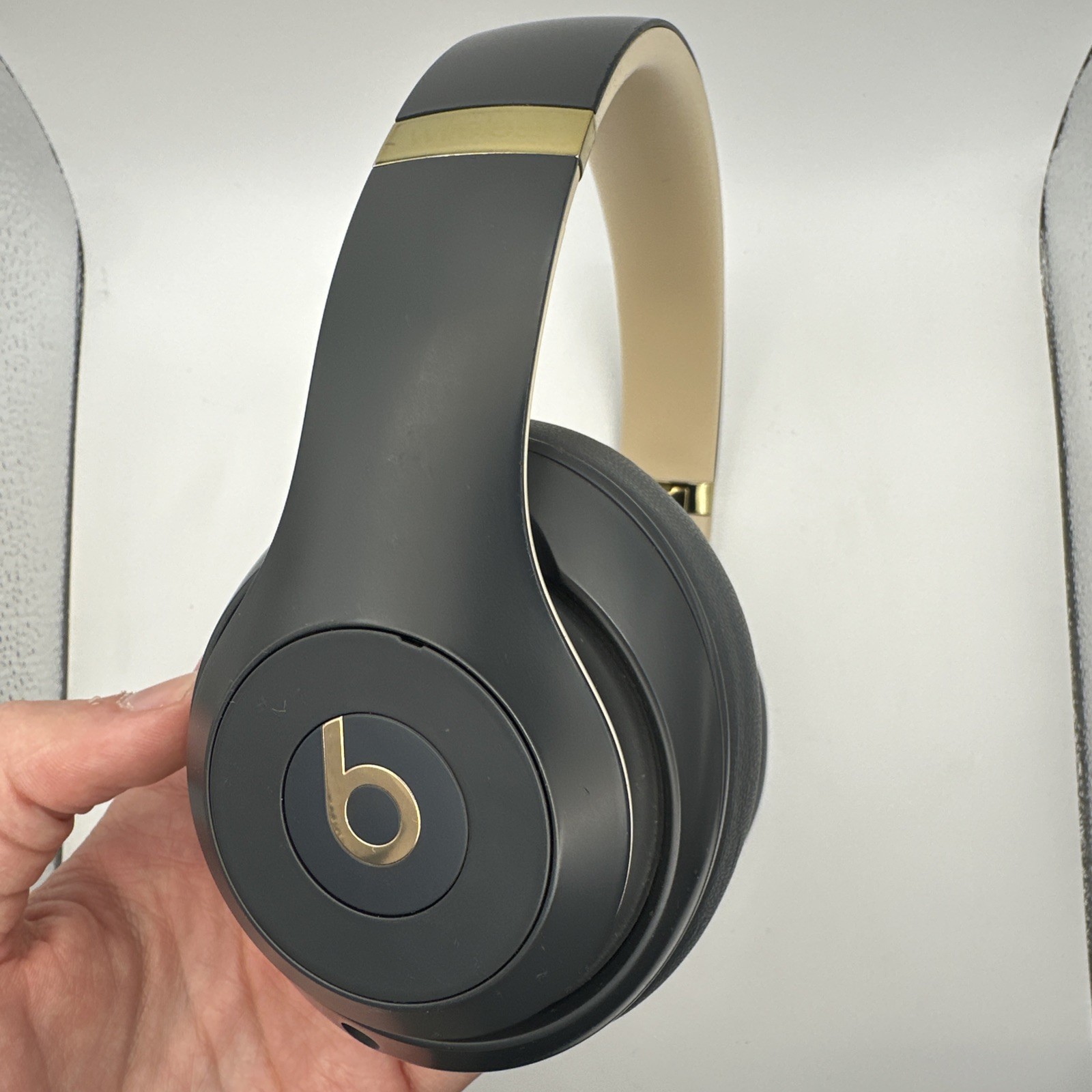 Beats by Dr. Dre Studio3 Bluetooth On Ear Wireless Headphones – Shadow Gray