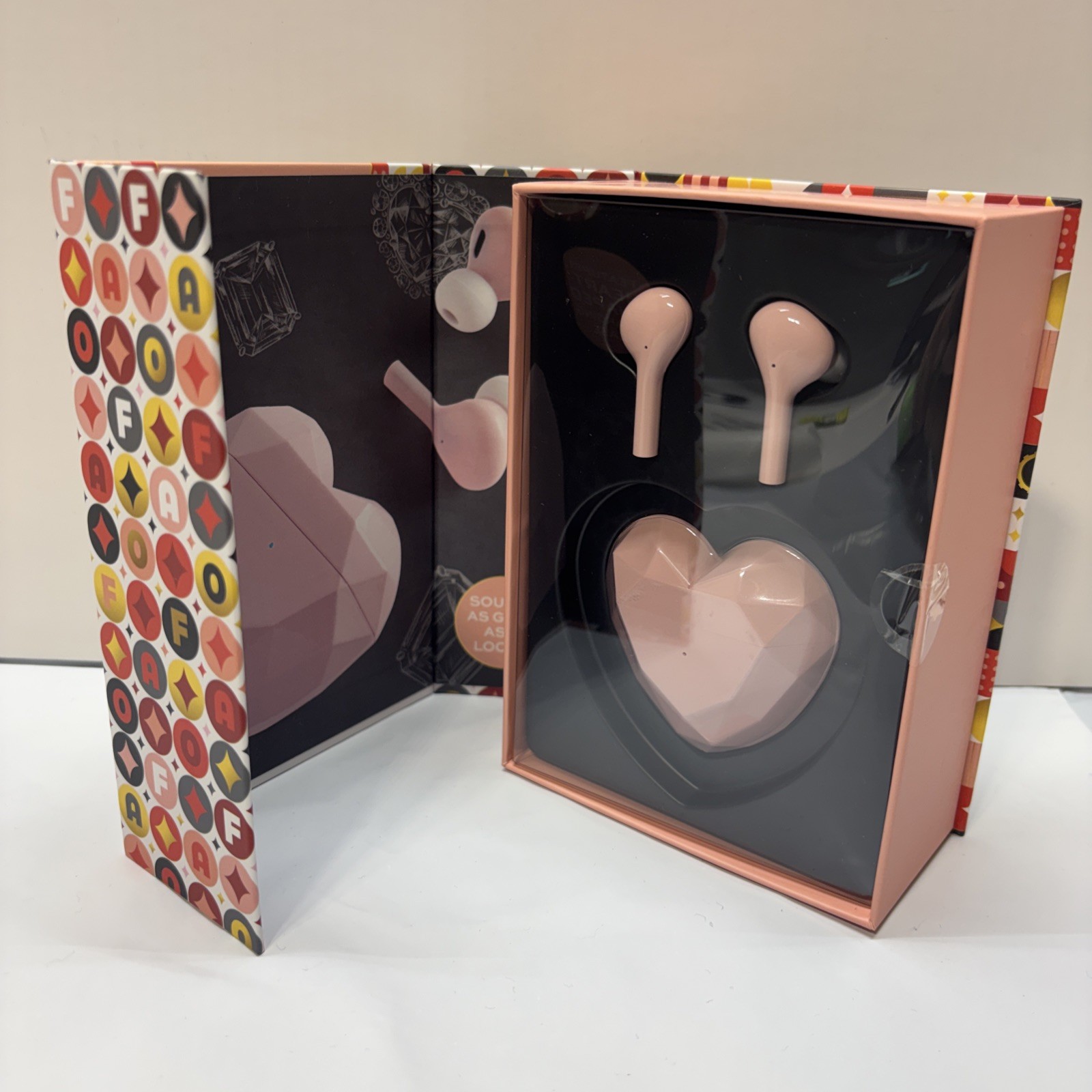 FAO Schwarz Heart Bluetooth Earbuds Pink Case Wireless Gift New