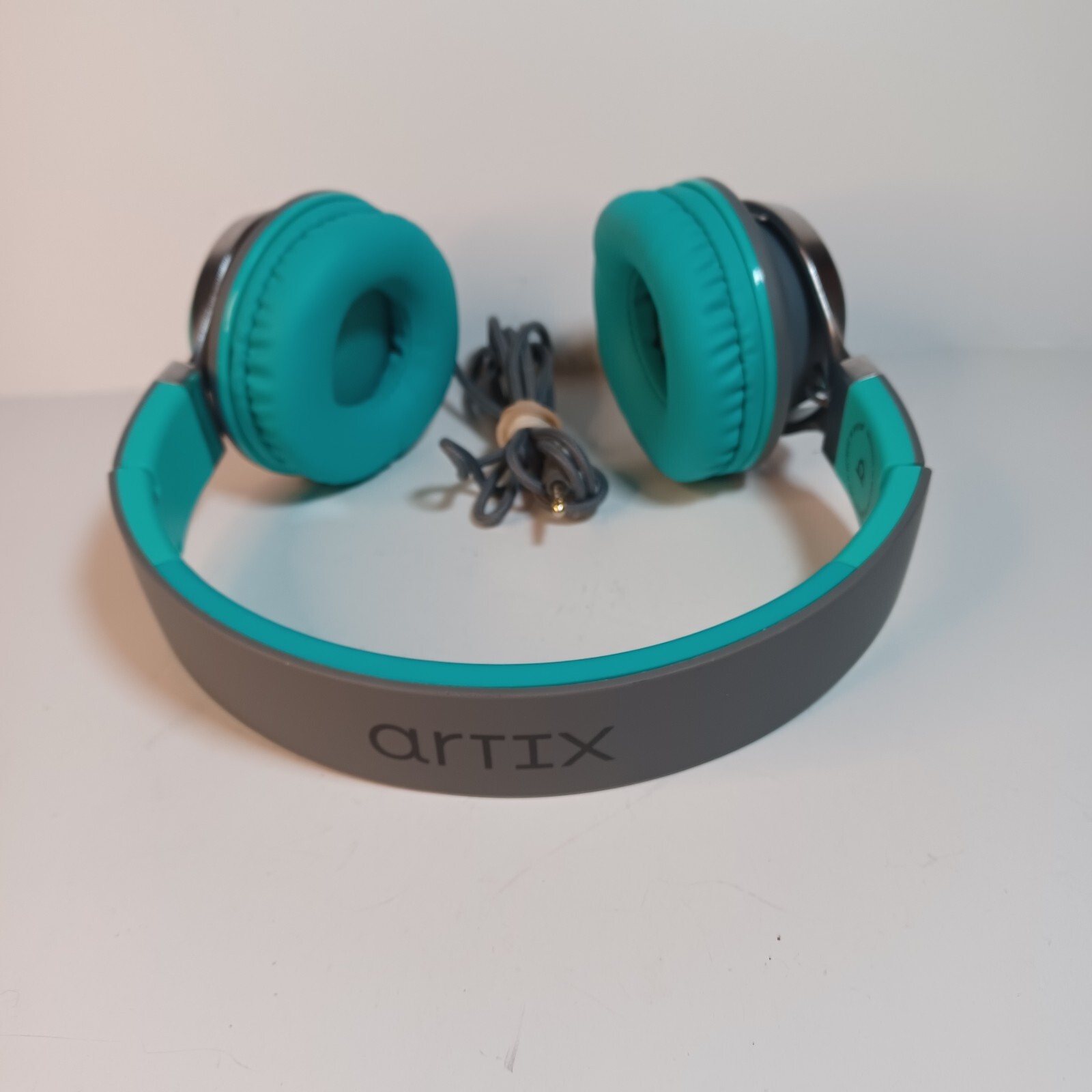 Artix CL750 Wired Headphones with Mic & Volume Control — 90% Noise Cancelling