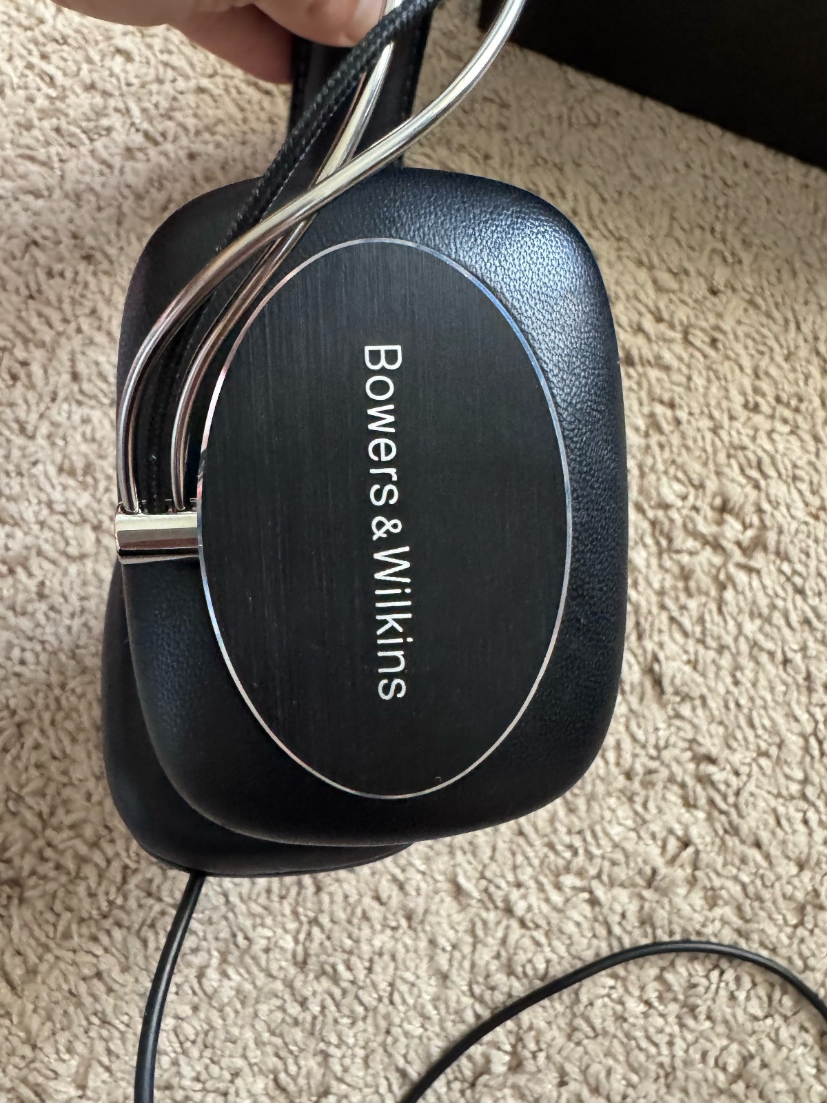 B&W Bowers & Wilkins P7 Wired Over Ear Closed-Back Headphones