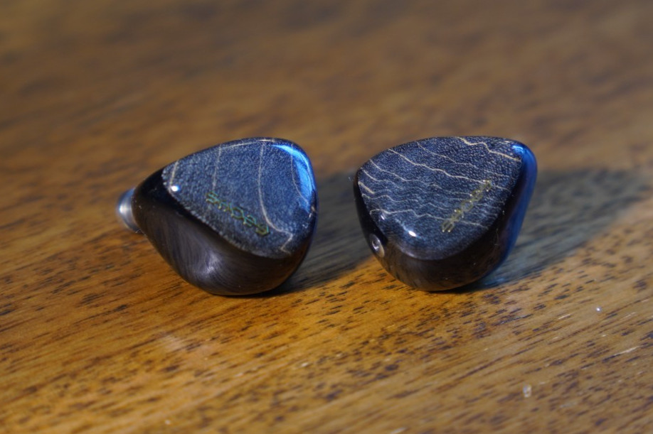 Shozy Form 1.4 Hybrid 5 driver IEM. Smooth analog sound