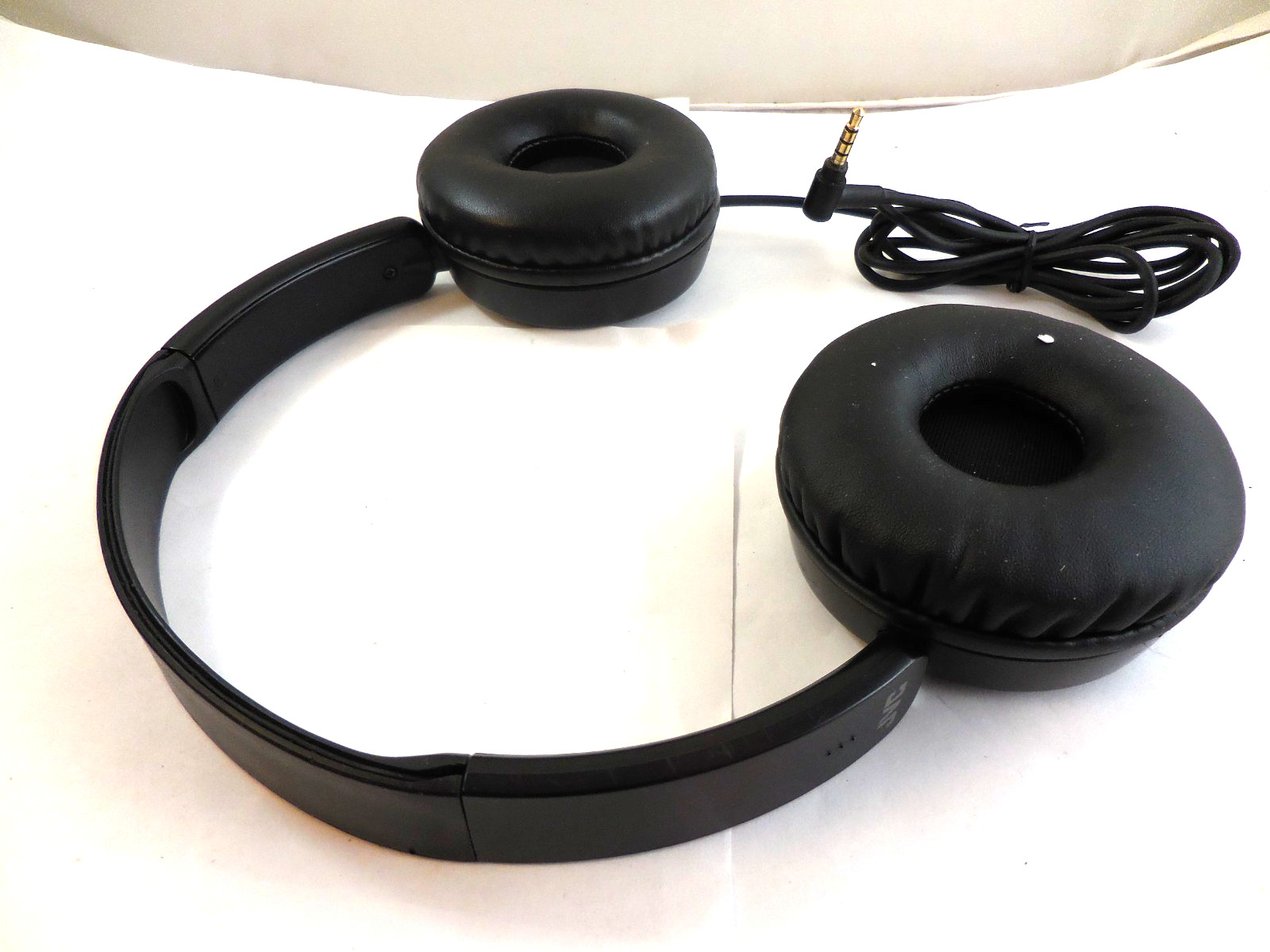 JVC Kenwood HA-S31M Powerful Sound Wire Headphones- Black