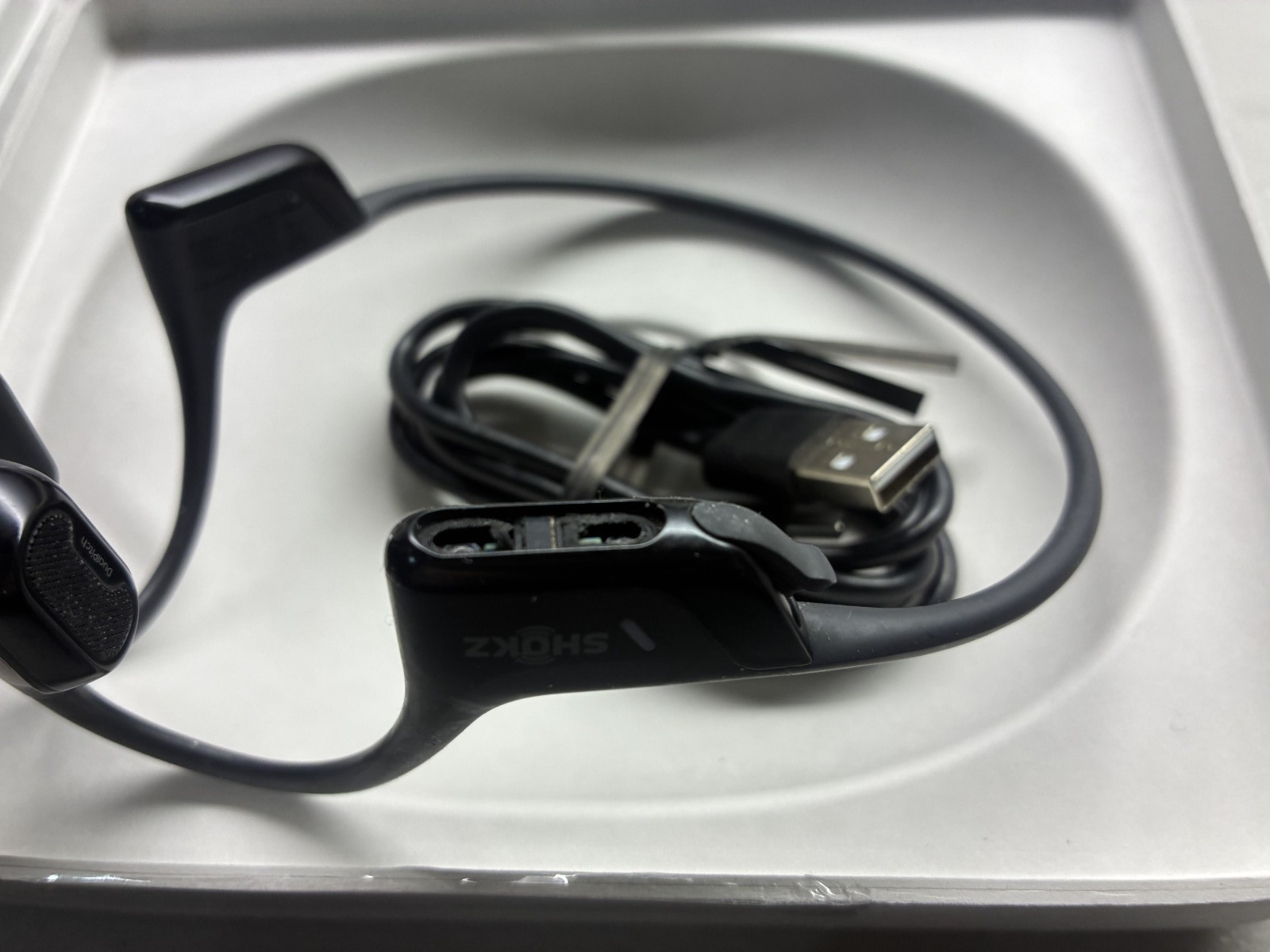 Shokz – OpenRun Pro 2 S820 Bone Conduction Sports Headphones Read issue (M7E)