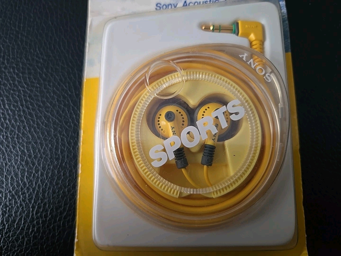 SONY MDR-E225 Sports Stereo Dynamic Earphones Yellow Factory Sealed NOS