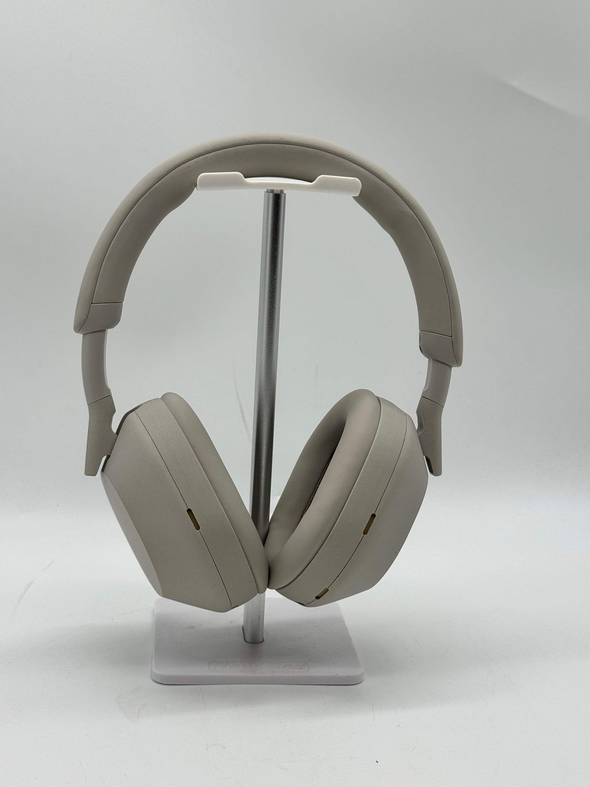 Sony WH-1000XM5 Wireless Noise Canceling Bluetooth Headphones Smokey Pink