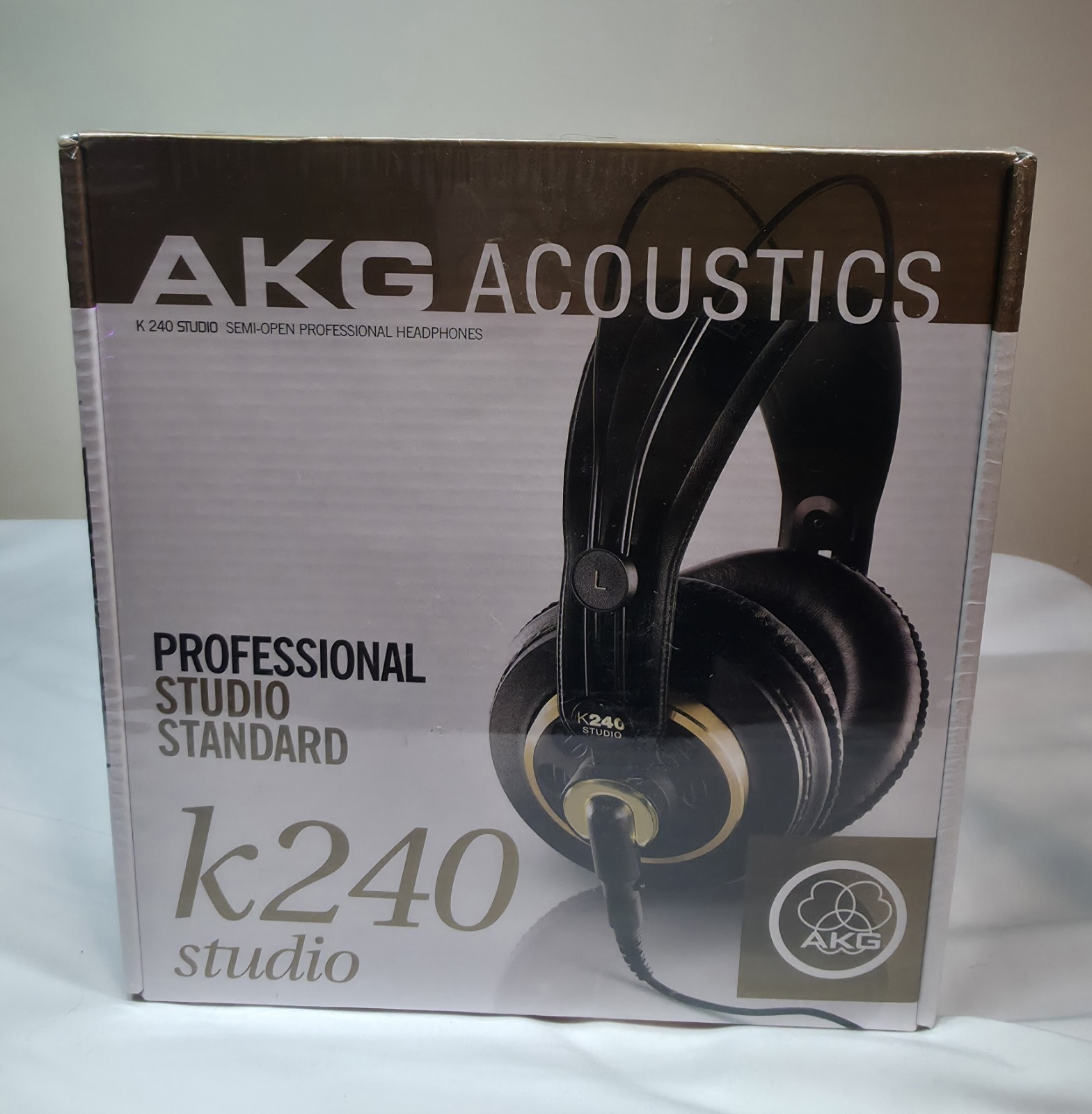 AKG Acoustics Professional Studio Standard Headset K240 Black Gold Brand New