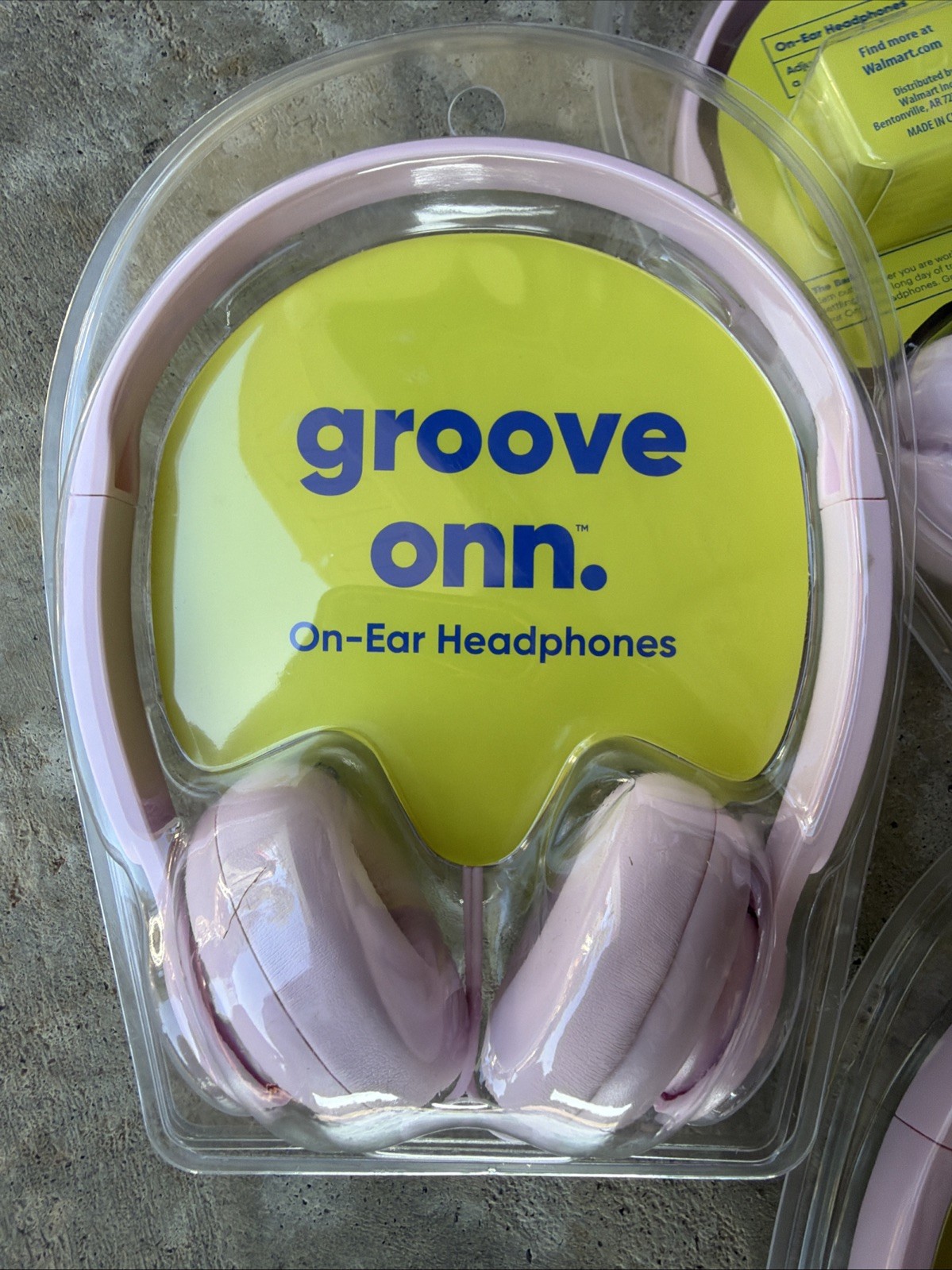 Lot of 4 Onn Groove Adjustable Wired On-Ear Headphones Pink 3.5mm AUX New