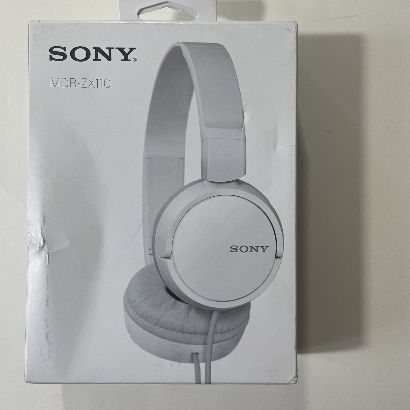 Sony Over-Head Extra Bass Portable Stereo Over Ear Headphones White NIB