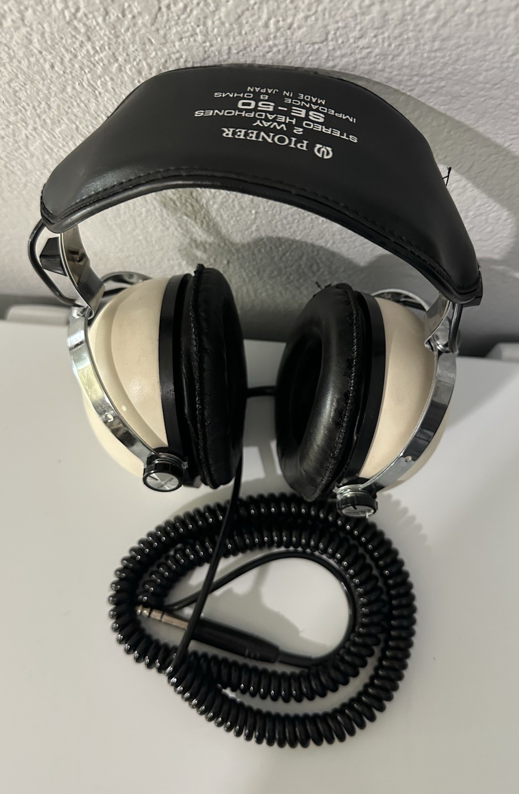 Pioneer SE-50 Stereo Over-Ear Headphones Adjustable Headband 1/4″ Plug Case