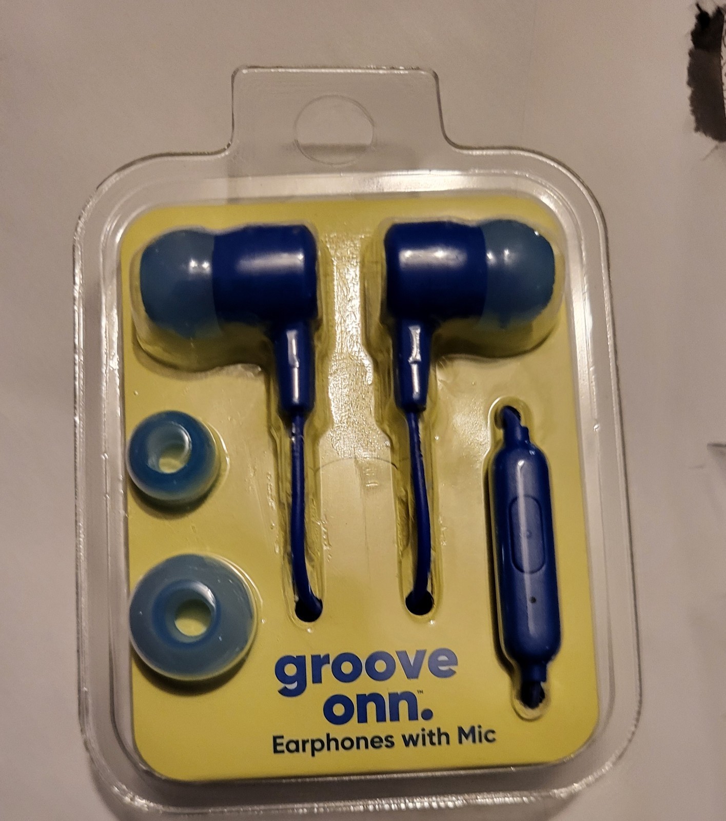 New! Groove Onn Wired Blue Earphones earbuds headphones with Microphone