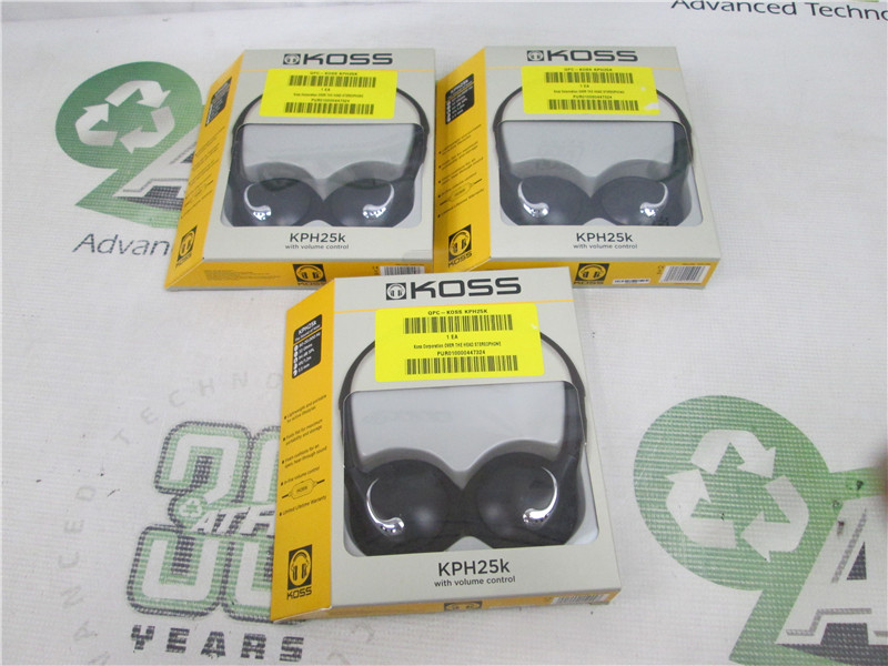 KOSS KPH25K Over Ear Headphones 3.5mm Stereo 32 Ohms In-Line Volume Lot of 3