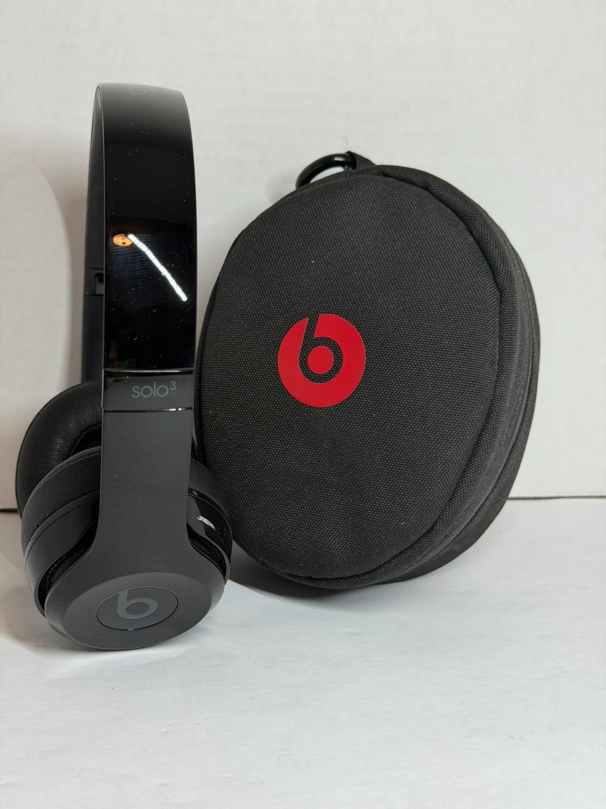 Beats by Dr. Dre Solo3 Over the Ear Headphone – Gloss Black (A1796) B8