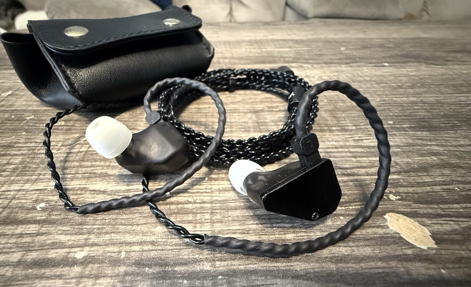 TRUTHEAR Hexa 1DD+3BA Hybrid In-Ear Monitors
