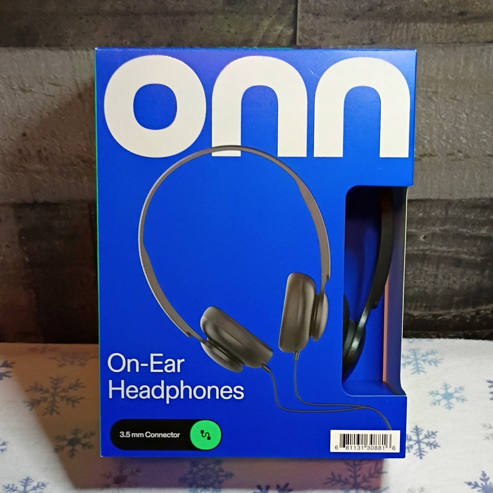 onn. On-Ear Headphones, Adjustable Lightweight Headband, 3.5mm, Black 3.94ft