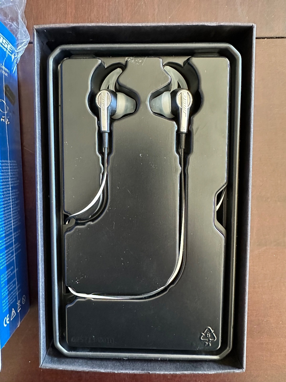 Bose MIE2i Mobile Head Set In-Ear Wired Audio Headphones Ear Buds MINT
