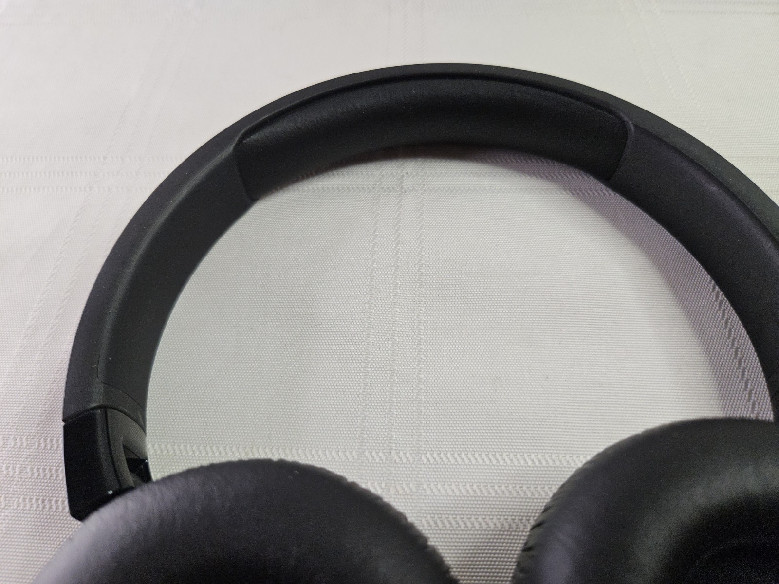 JBL Tune 670NC Wireless On-Ear Headphones with Adaptive Noise Cancelling – Black