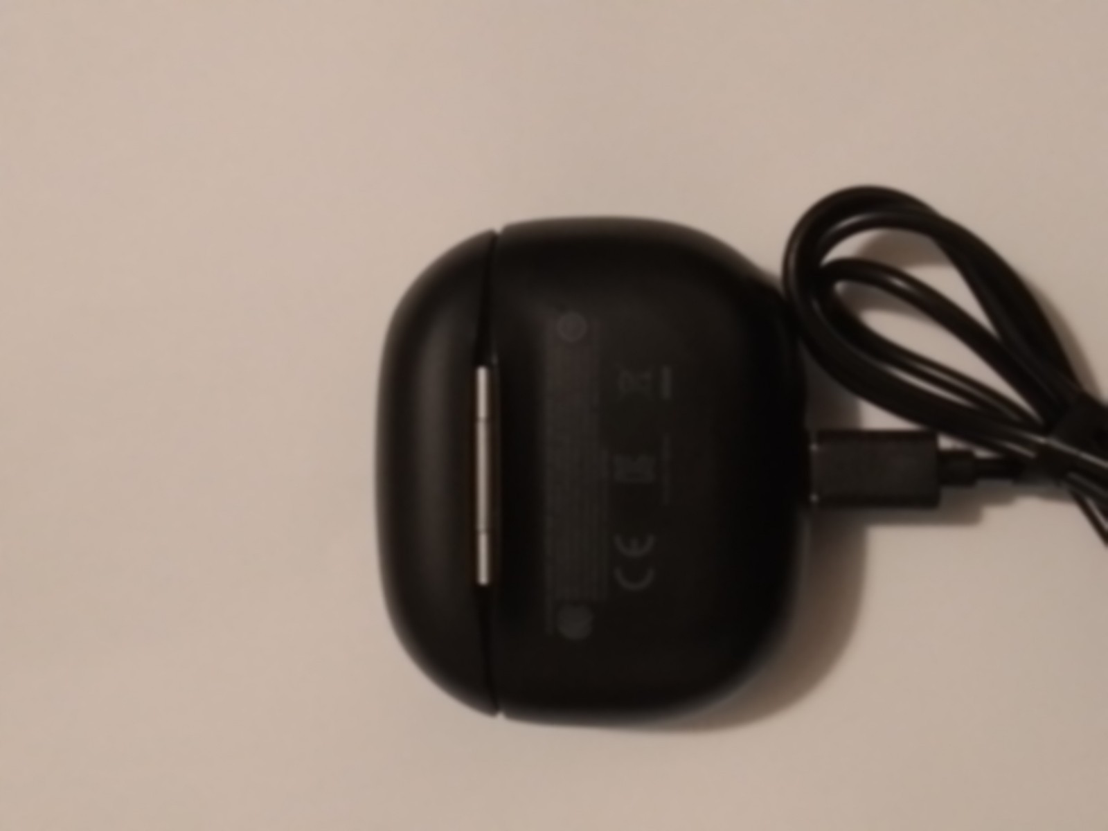 JBL Wireless Bluetooth Earbuds – Excellent Condition, Includes Charger, No Box