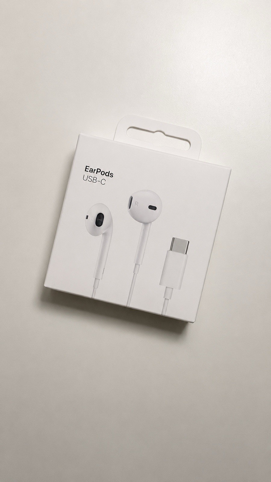 Apple USB-C Wired Earbud Headphones White In Ear Double Earpieces