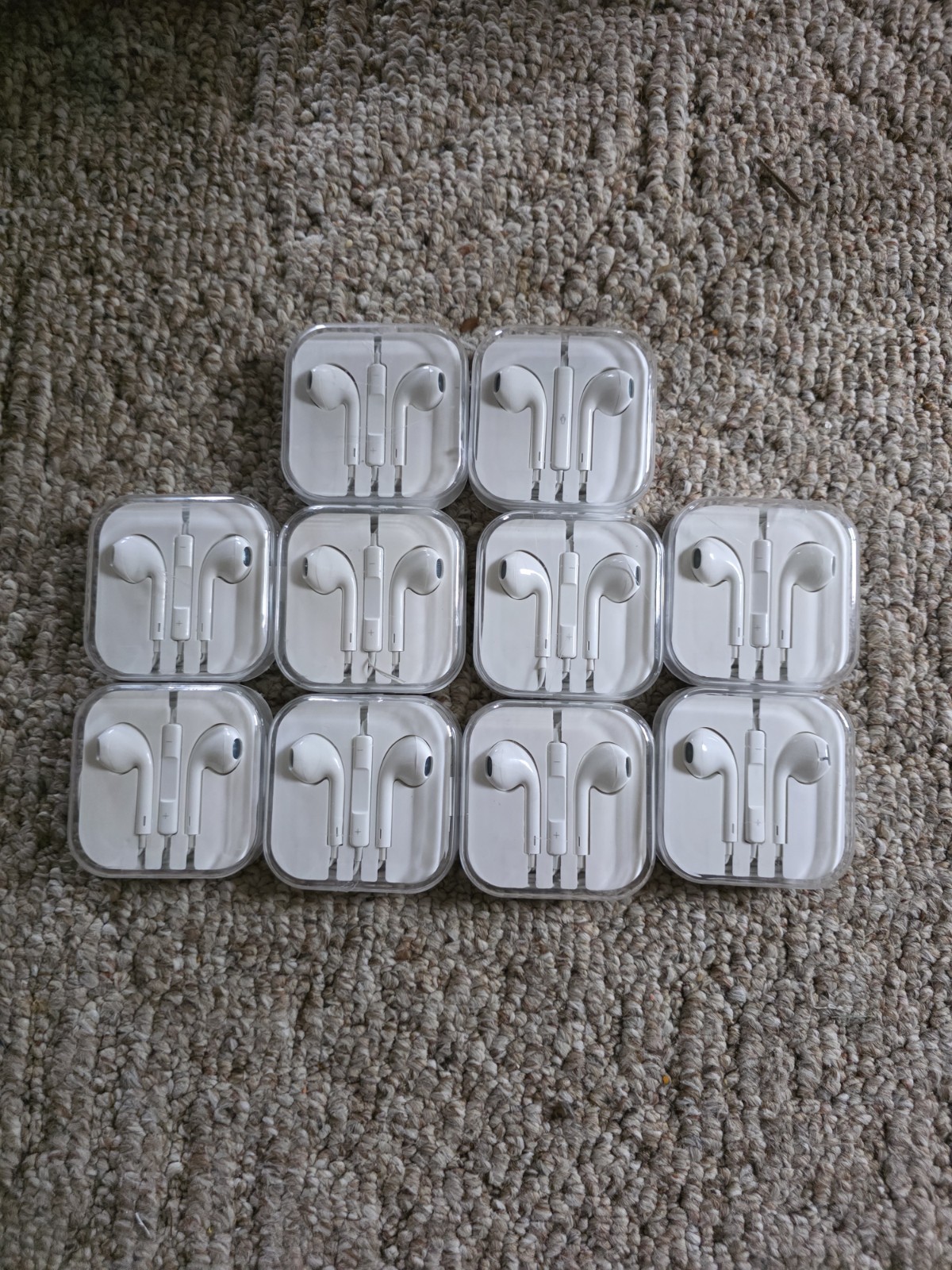 Lot Of 10 3.5mm Wired Earbuds Headphones w/ Microphone & Volume Control New