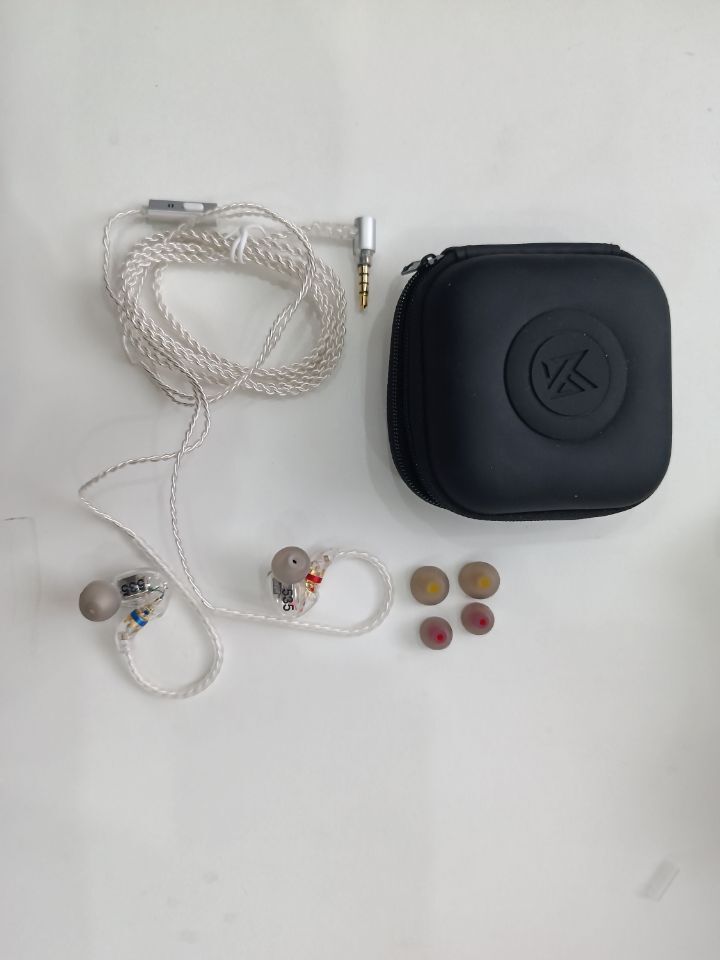 Shure SE535 Headphone with Microphone Stereo Isolated Monitor Upgrade Cable IEMs