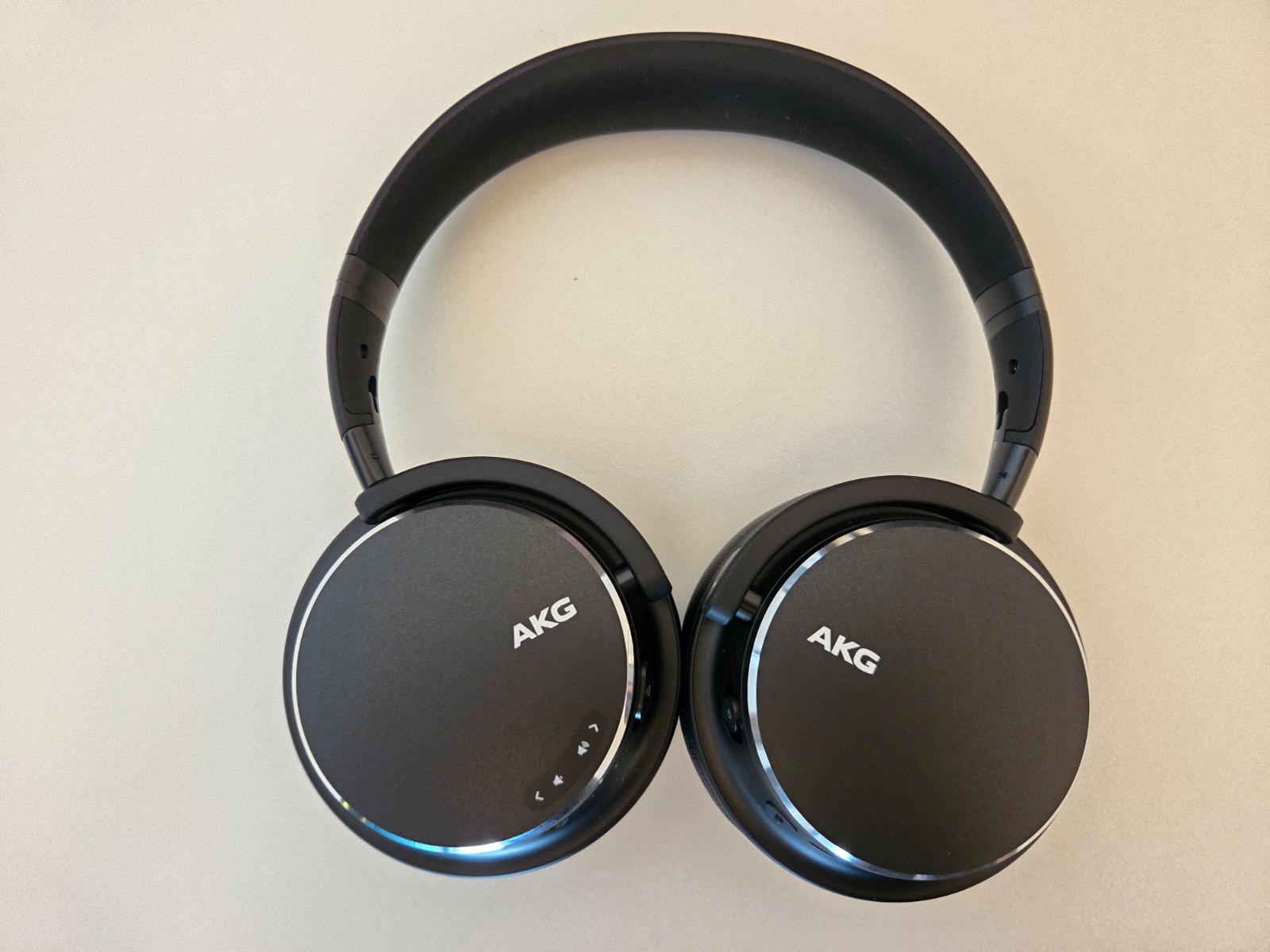 Samsung AKG Y600NC Noise Cancelling Bluetooth Headphones – Graphite Black