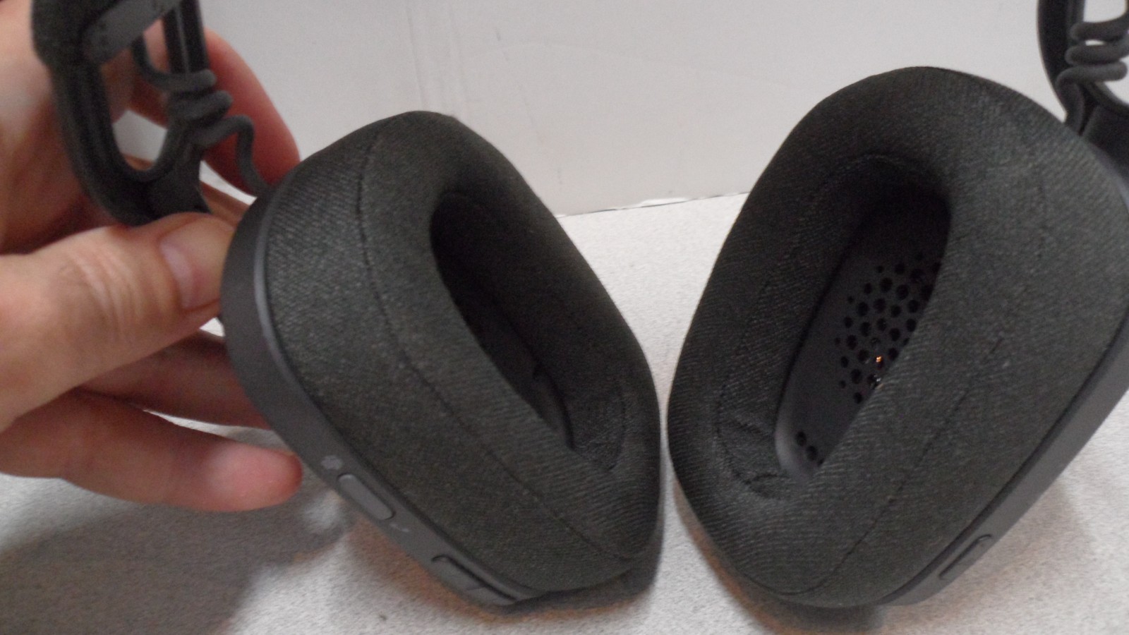 Logitech Zone Vibe Bluetooth Wireless Headset