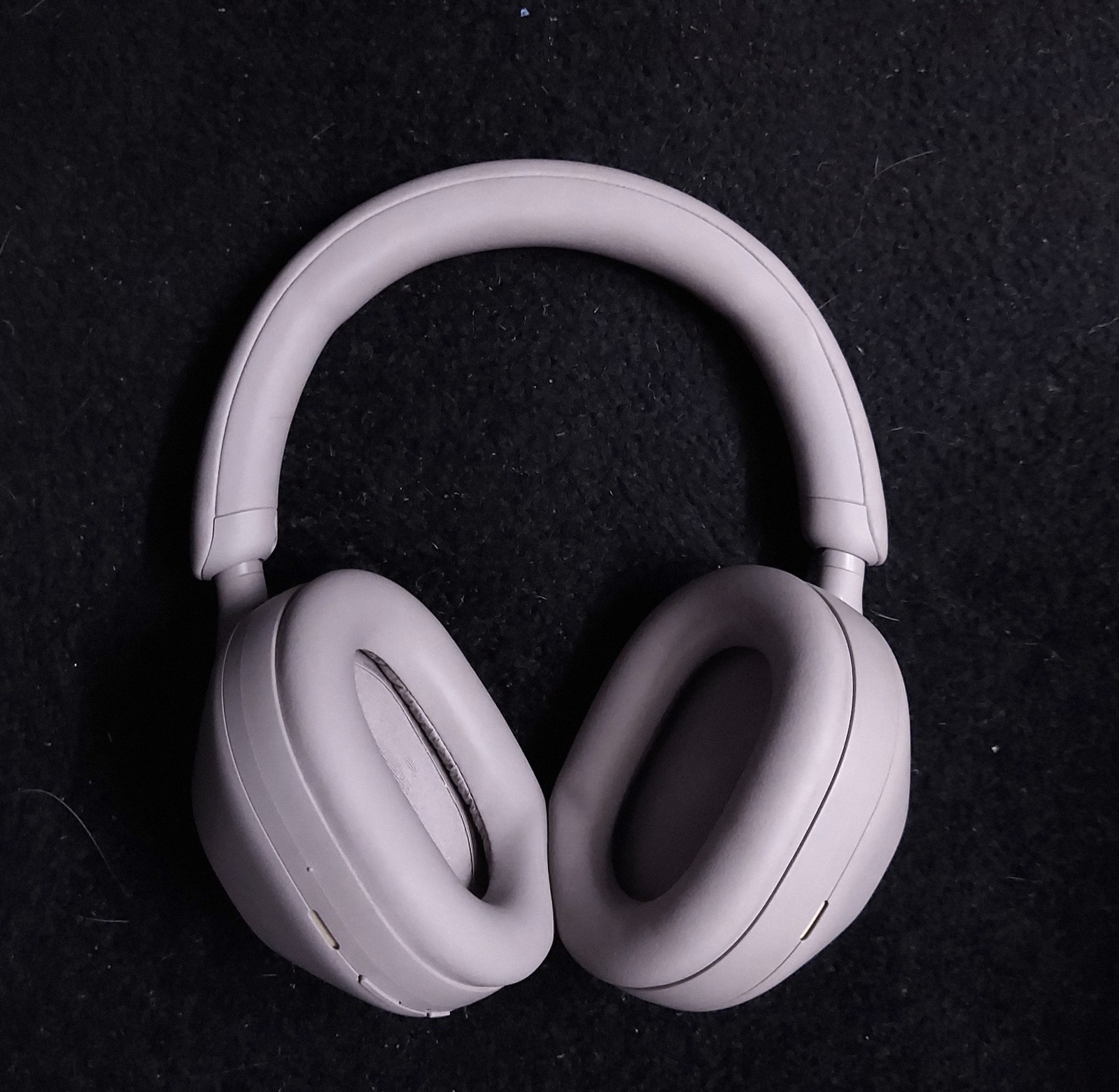 Sony – WH1000XM5 Wireless Noise-Canceling Over-the-Ear Headphones – Smoky Pink