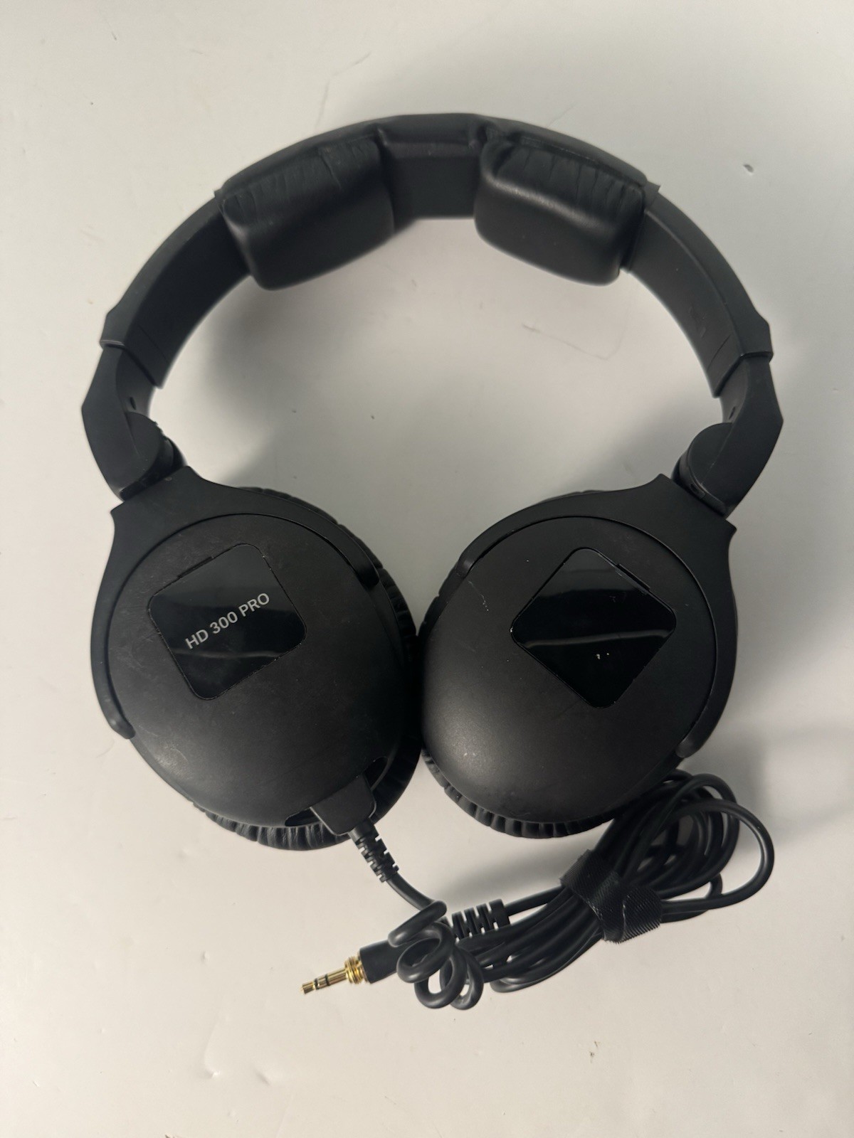 Sennheiser HD 300 PRO Headphones – TESTED