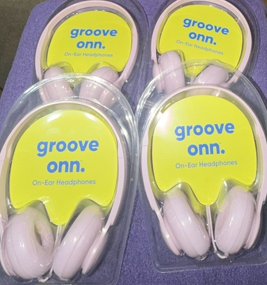 4~Groove Onn.~On-Ear Headphones~Pink~Wired~ Adjustable Headband~3.5mm AUX~NEW!!