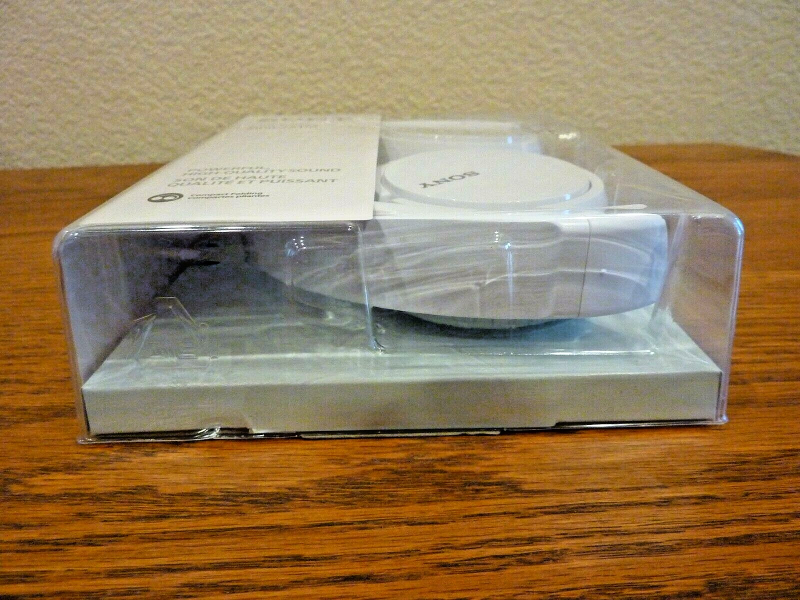 Sony Stereo Headphones MDR-ZX110 White Compact Folding Cable 1.2m Sealed NIP