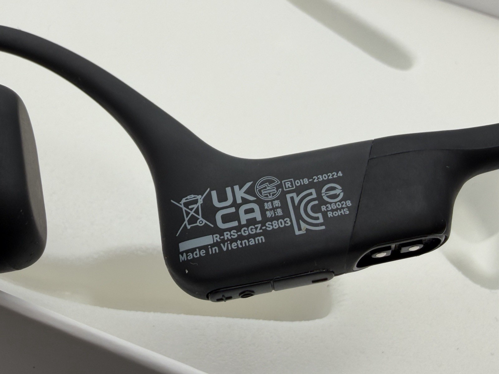 Shokz OpenRun Wireless Bone Conduction Headphones – Black S803