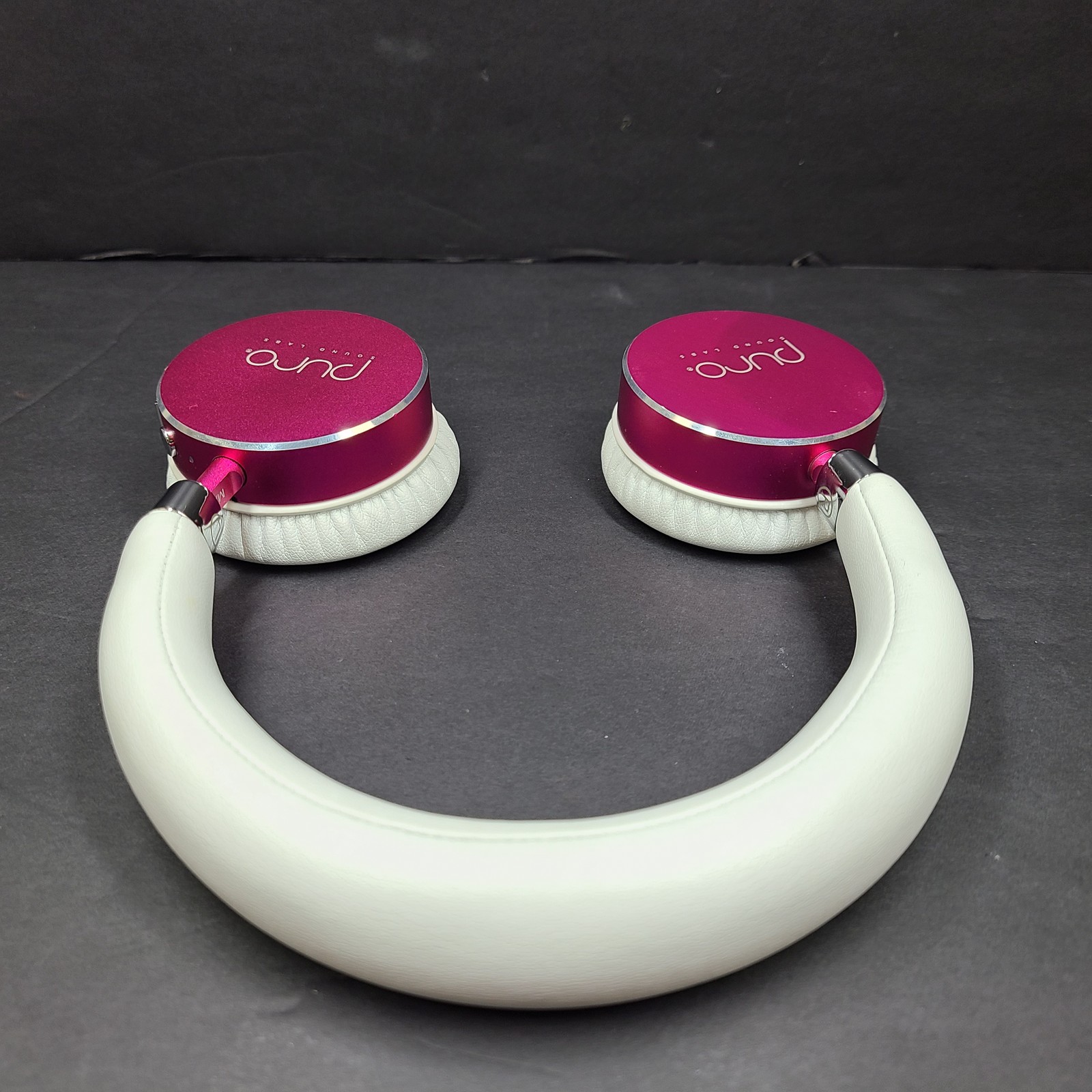 Puro Sound Labs BT2200 Bluetooth Wireless Headphones – White/Pink Grade A