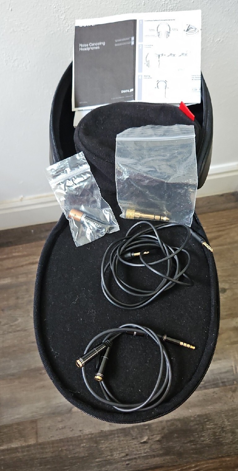 Sony Noise Canceling Headphones MDR-10RNC Black Tested Works Great!