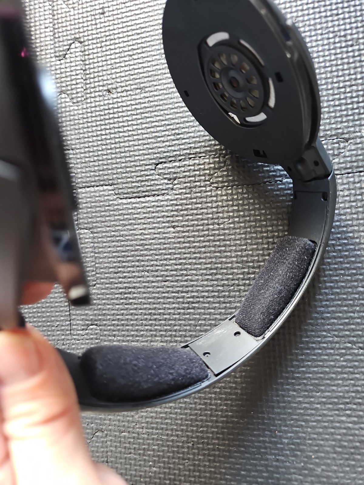 Sennheiser HDR 160 Headband Wireless Headphones – Black Needs Ear Pads As-Is