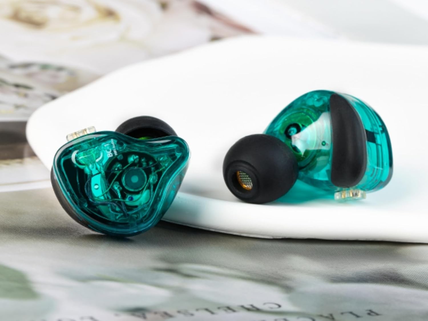 CCZ Melody USB C Headphones: Hybrid Drivers & Sound Isolation for Music Lovers