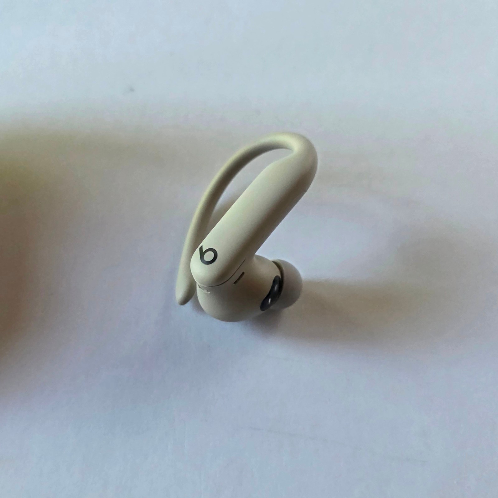 Unused OEM Quick Sand Powerbeats Pro 2 RIGHT SIDE ONLY Wireless Earbud MX733LL/A