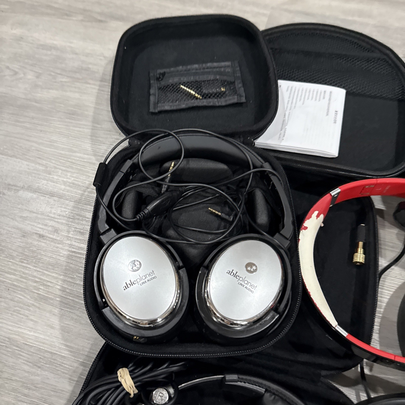 LOT OF HEADPHONES,EARBUDS MUSIC, WIRED Wireless Ect (UNTESTED) AS IS⚠️