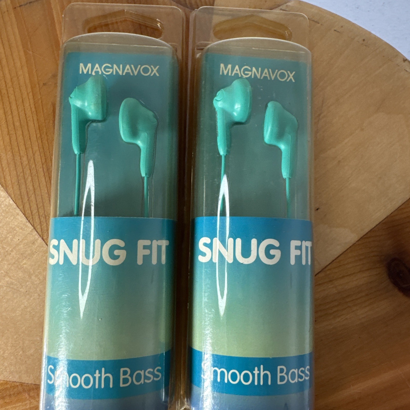 Lot 4 Magnavox Shuffle In Ear & snug fit Headphone Clear Bass Black & Aqua Bnk2