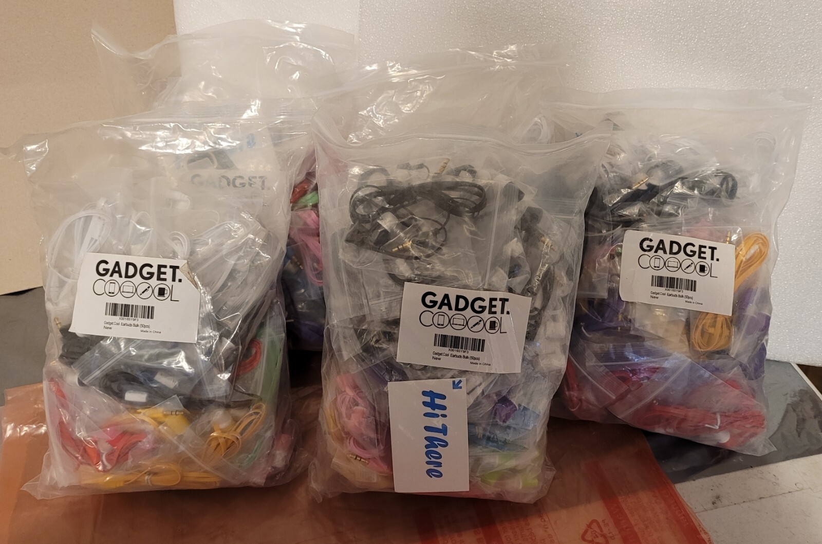 Lot of 50 Gadget Cool 3.5mm In-ear Earbuds/Headphones Assort Colors Universal