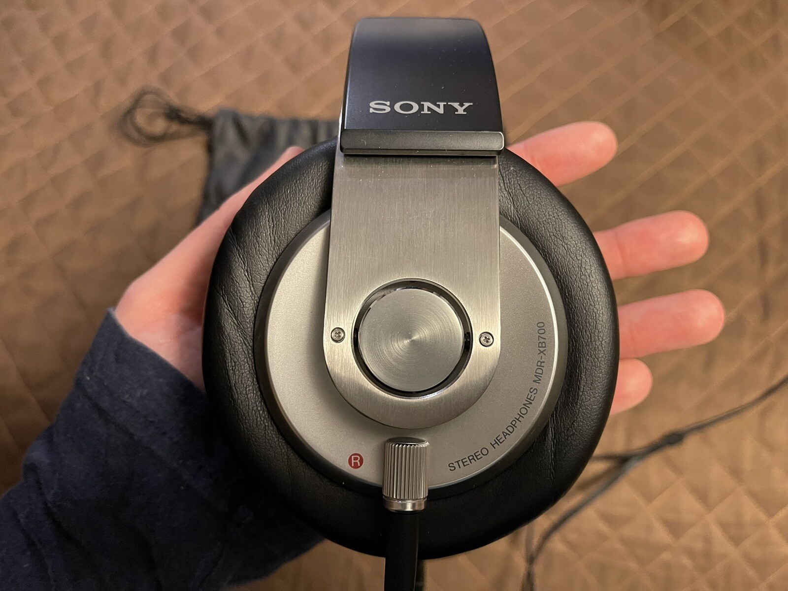 Sony MDR-XB700 Extra Bass Overear Headphones DISCONTINUED USA Based Seller