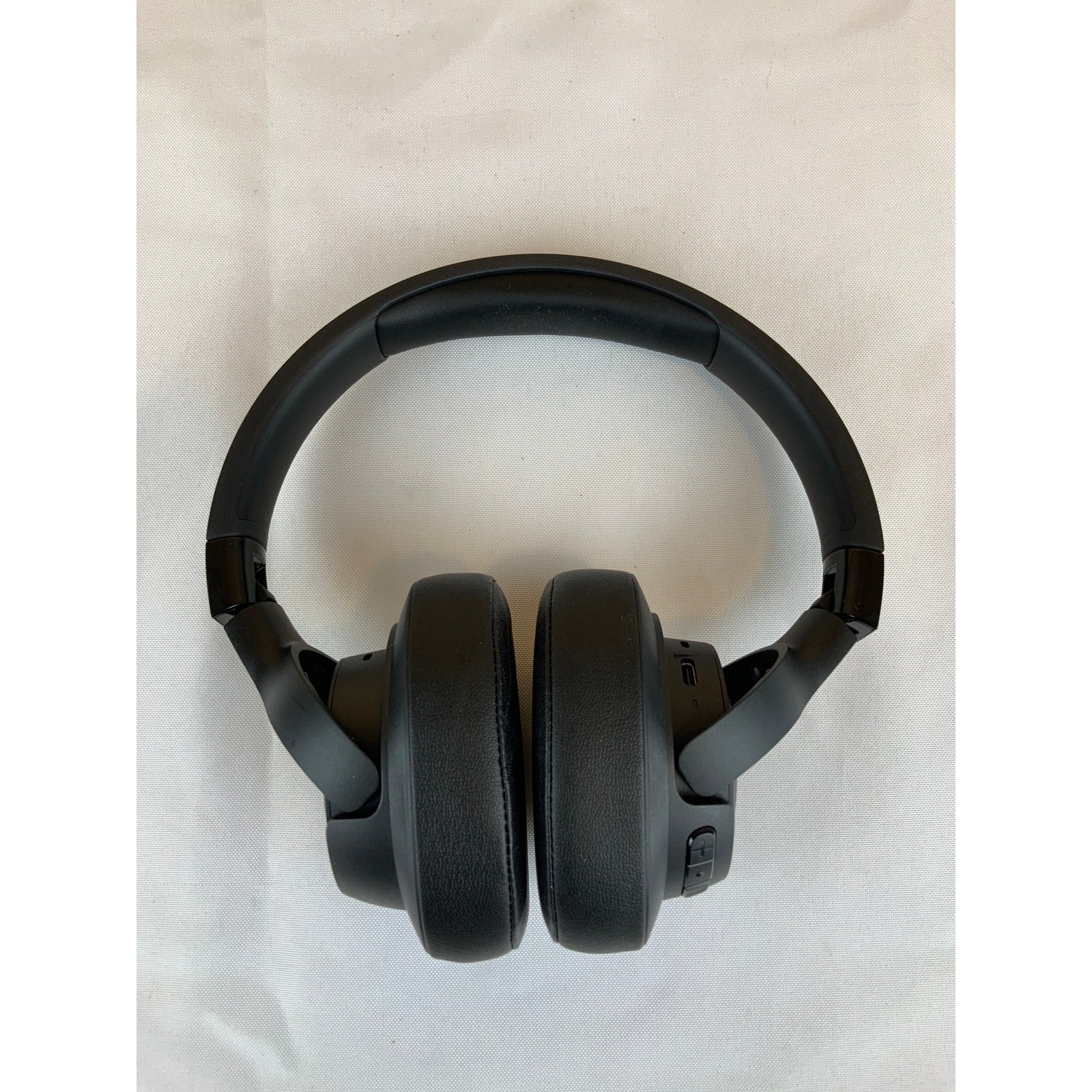 JBL Tune 720BT, Over The Ear Headphones, With Case, Blk.