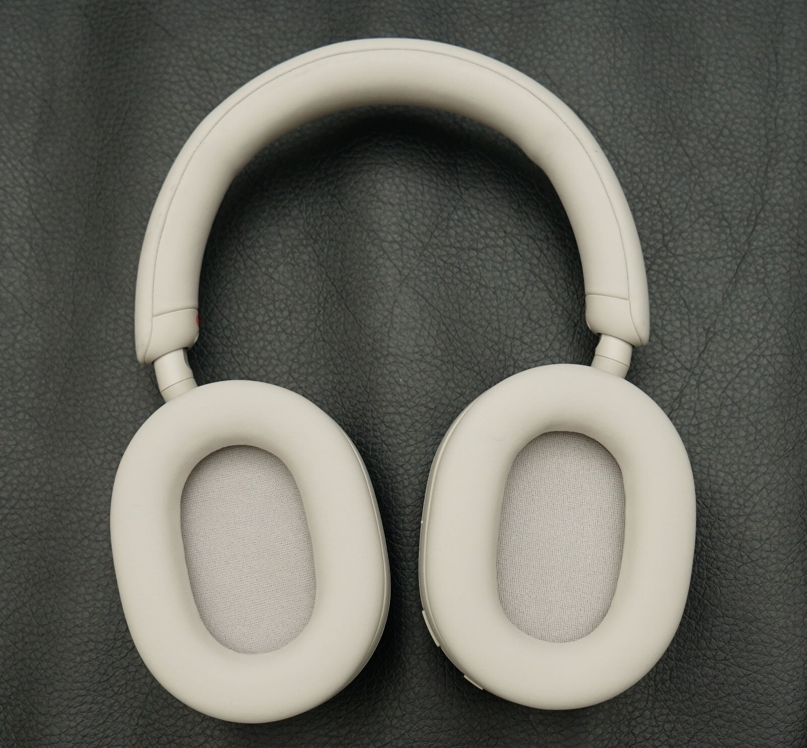 Sony WH-1000XM5/S Wireless Noise Canceling Bluetooth Headphones Beige